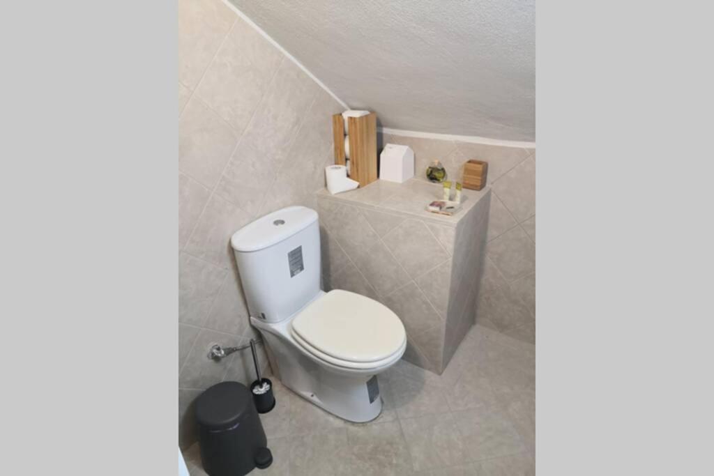 Apartament Cozy House With Garden In The Old Town Saloniki Zewnętrze zdjęcie